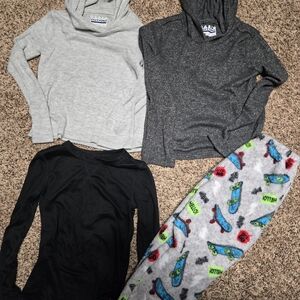 *Size 4/5* Bundle of 4* 2 Hooded T-shirts/1 Long Sleeve Athletic Shirt/1 Pants*
